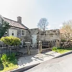 2 Bed In Whitby Oc-wa224 Aislaby